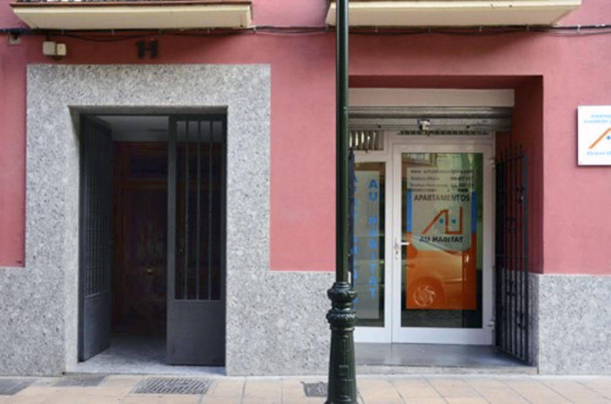 Apartamentos Auhabitat Zaragoza, Edificio De Apartamentos Turisticos Exterior photo