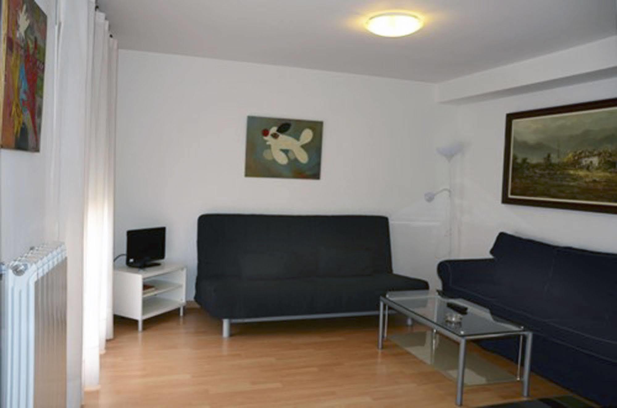 Apartamentos Auhabitat Zaragoza, Edificio De Apartamentos Turisticos Exterior photo