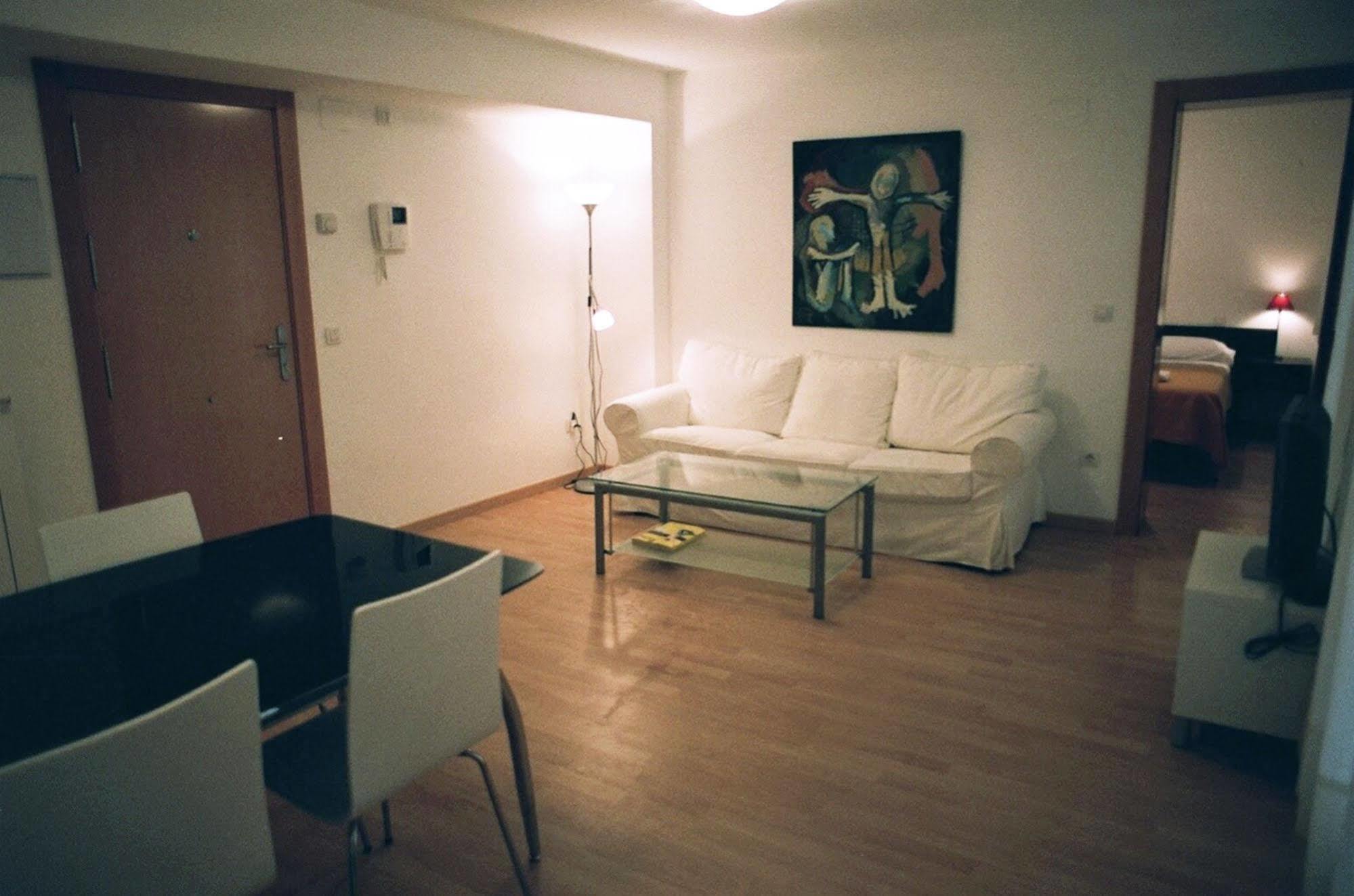Apartamentos Auhabitat Zaragoza, Edificio De Apartamentos Turisticos Room photo